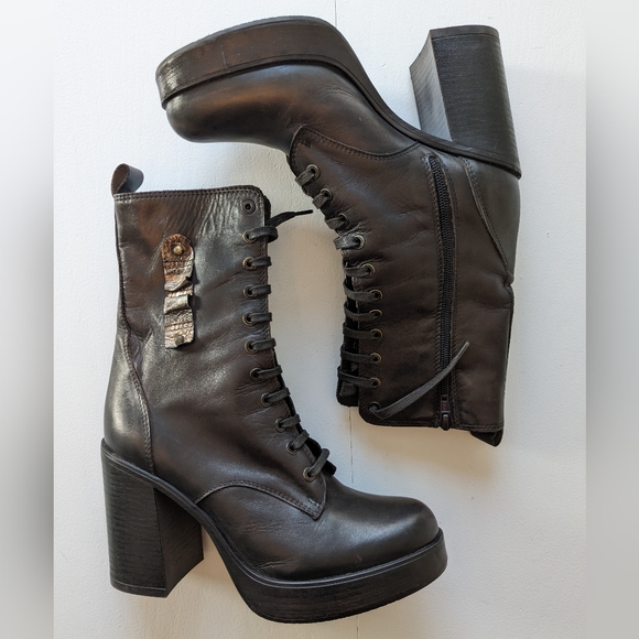 EMANUELE CRASTO Boots - Picture 1 of 9